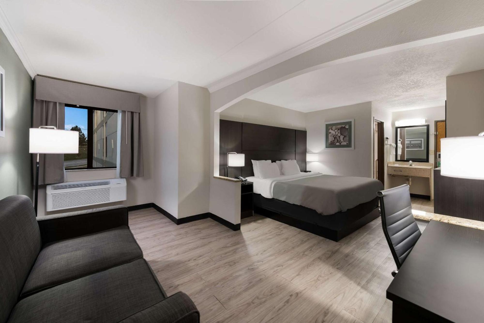 Quality Inn Merriam Kansas City Ngoại thất bức ảnh