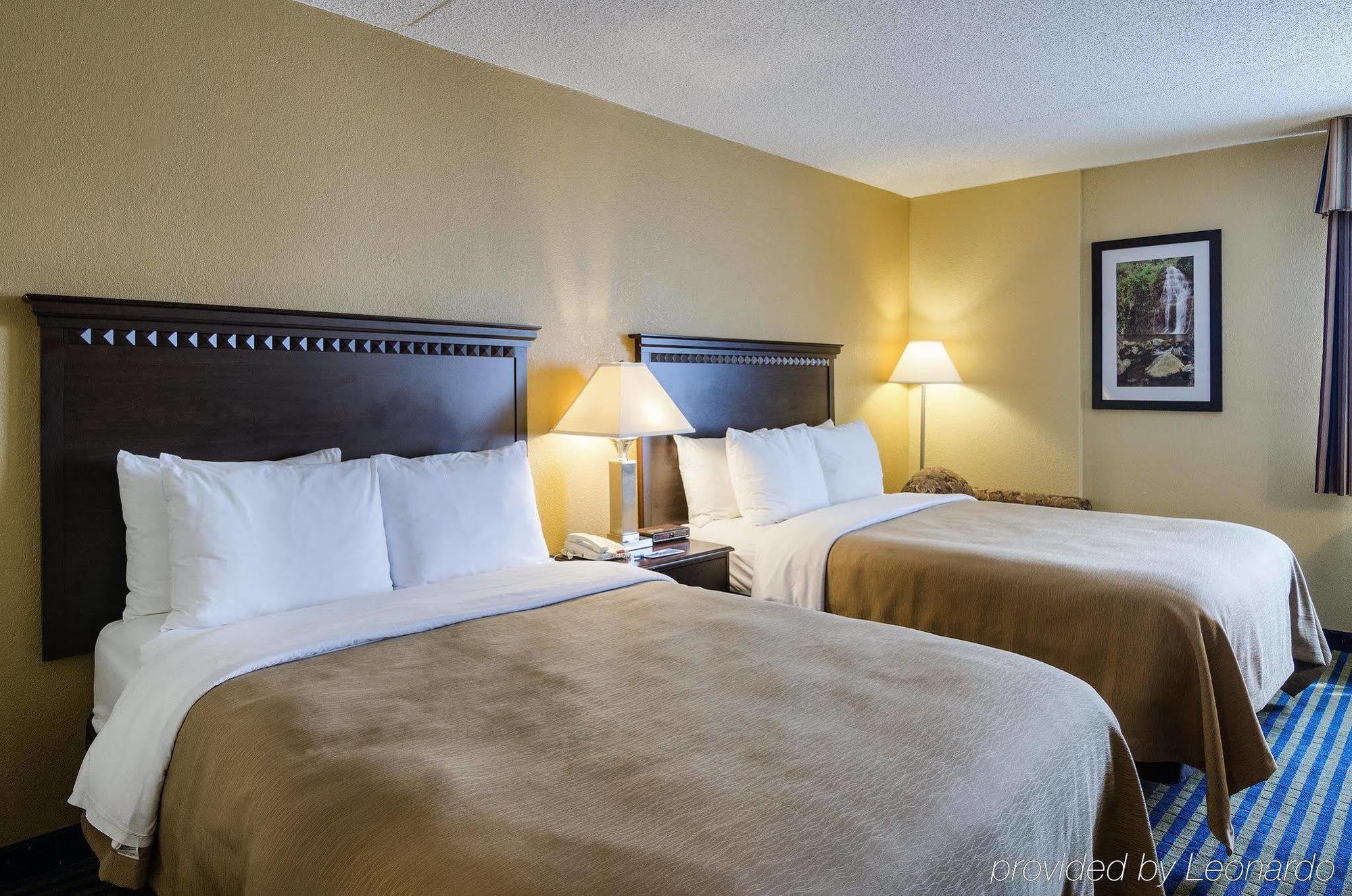Quality Inn Merriam Kansas City Ngoại thất bức ảnh