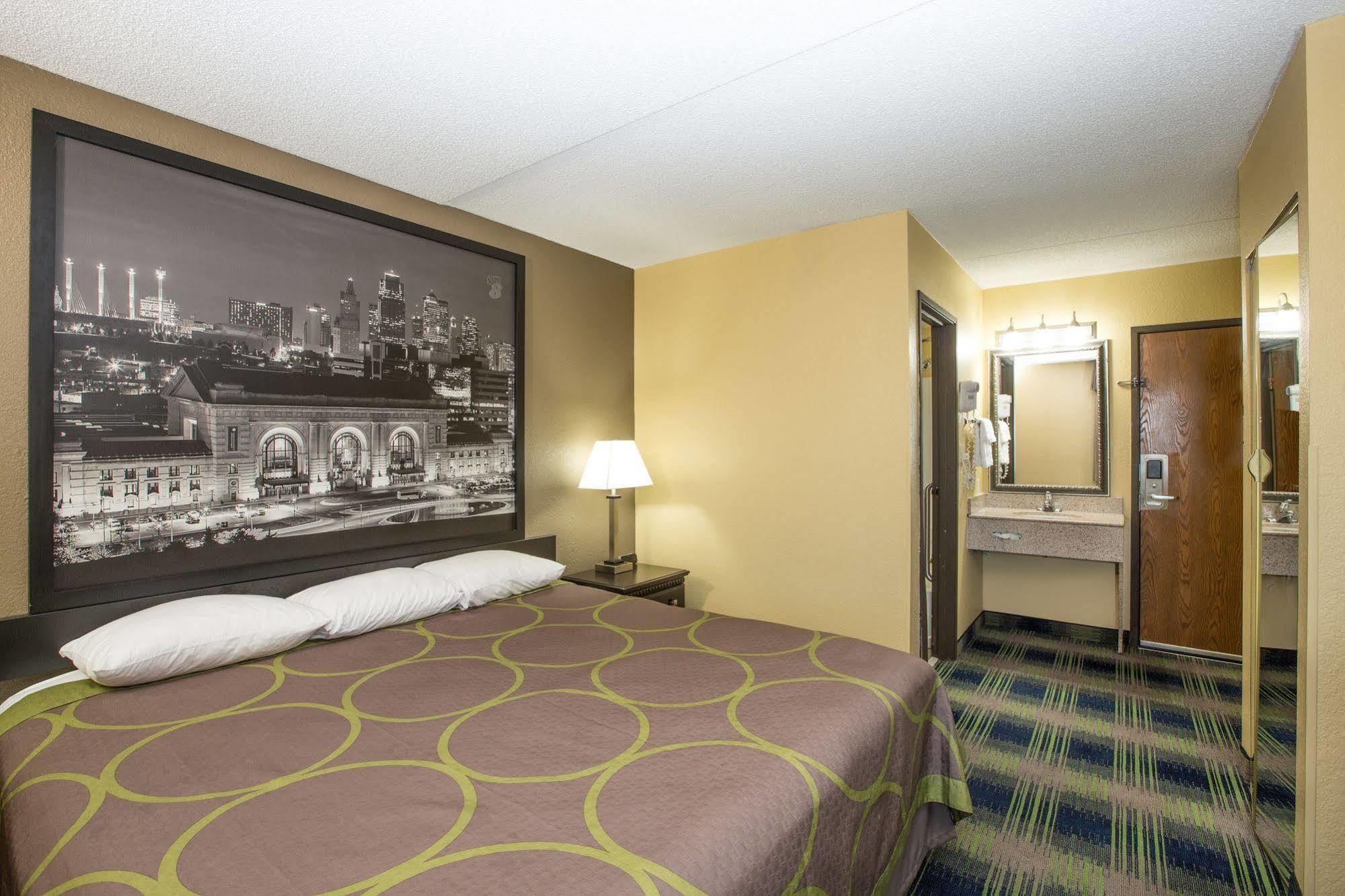 Quality Inn Merriam Kansas City Ngoại thất bức ảnh